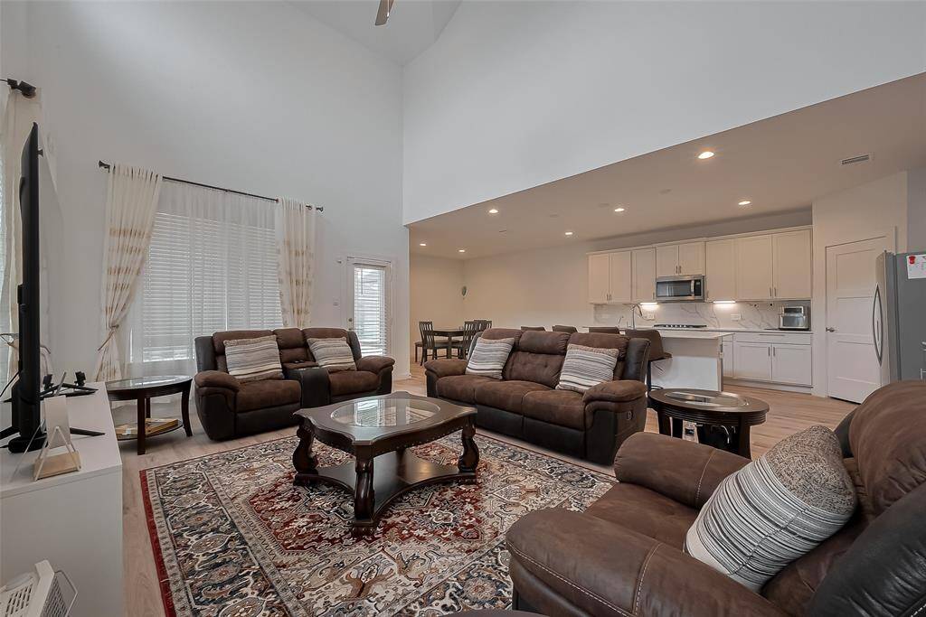 ANOTHER VIEW OF LIVING ROOM