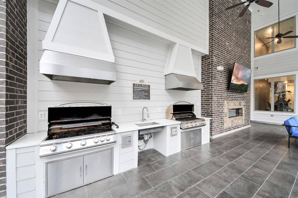 Photos displayed may be of similar apartments or floor plans featuring the same finishes.