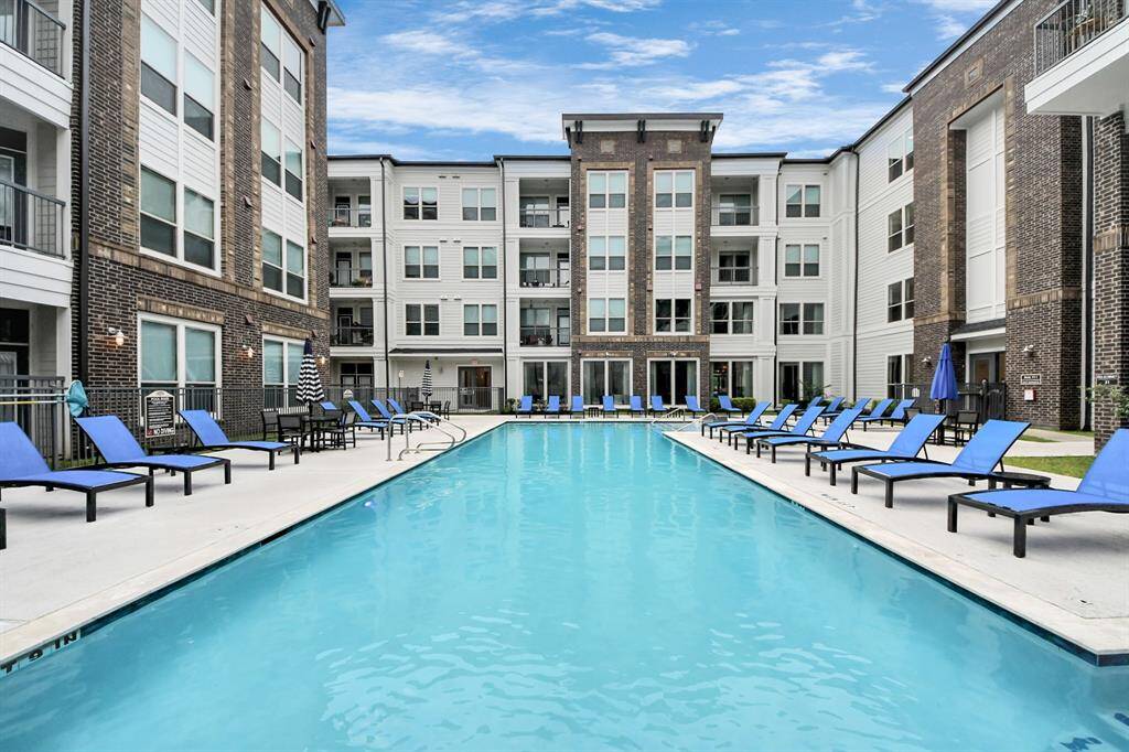 Photos displayed may be of similar apartments or floor plans featuring the same finishes.