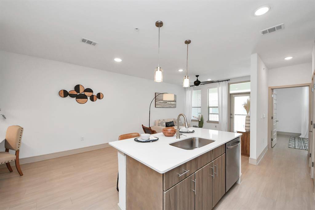 Photos displayed may be of similar apartments or floor plans featuring the same finishes.
