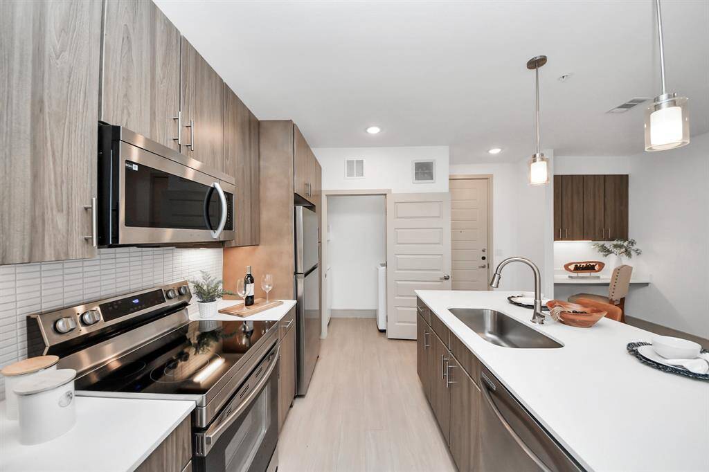 Photos displayed may be of similar apartments or floor plans featuring the same finishes.