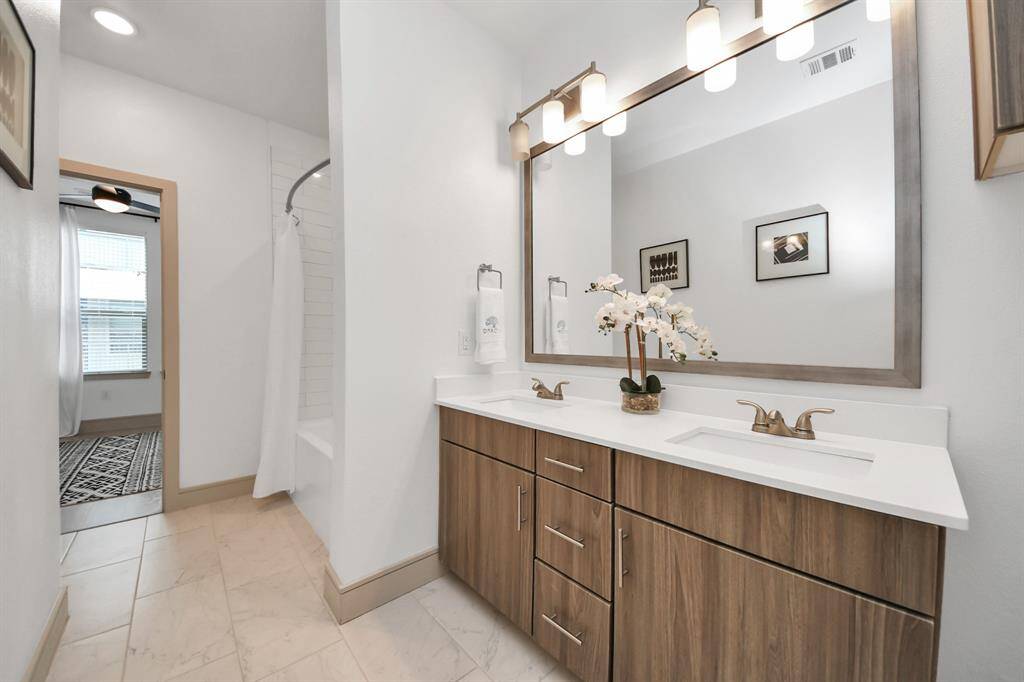 Photos displayed may be of similar apartments or floor plans featuring the same finishes.