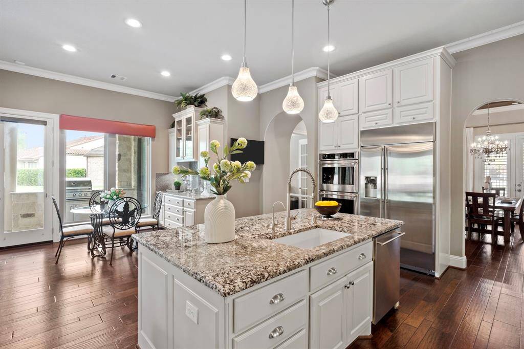 Kitchen upper cabinets allow for extra storage