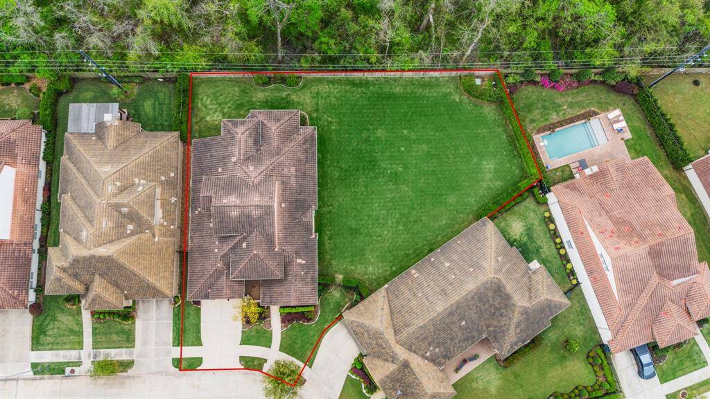Incredible, 18,948 square foot lot!