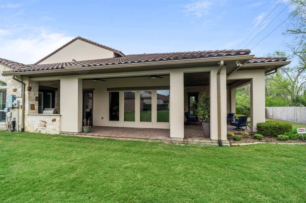Wrap around, back patio