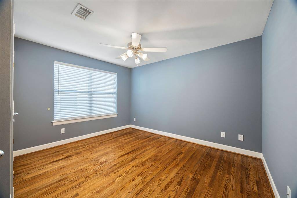 Secondary bedroom on the third floor