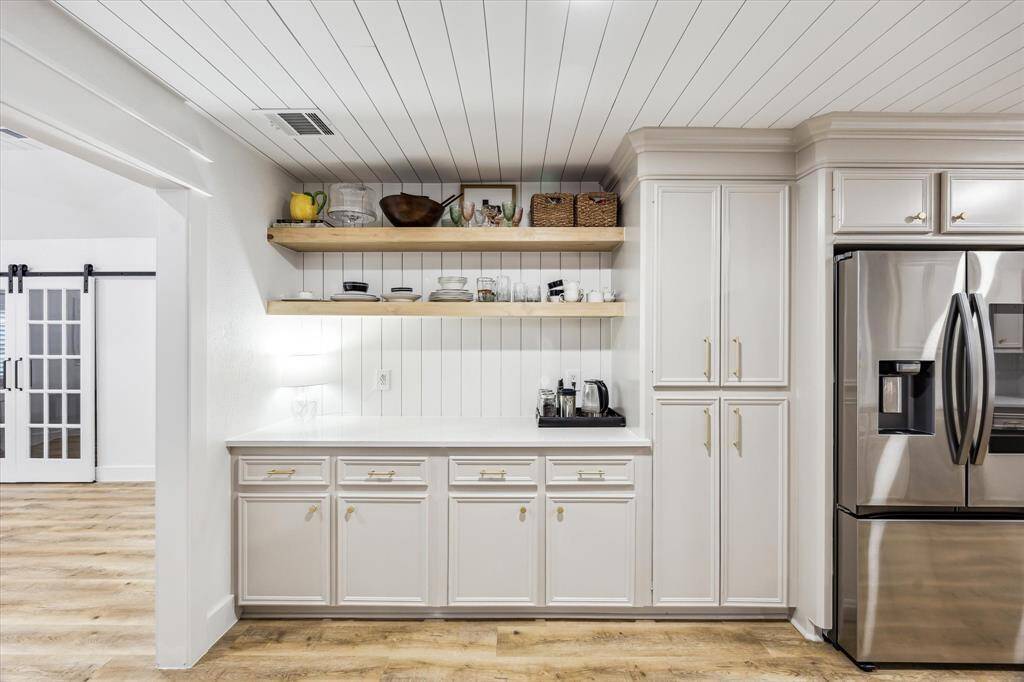 Stained Maple floating shelves at Breakfast Bar