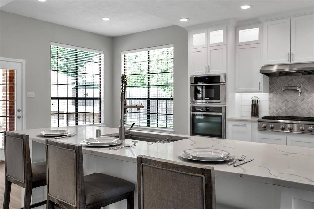 Impeccable high-end finishes throughout