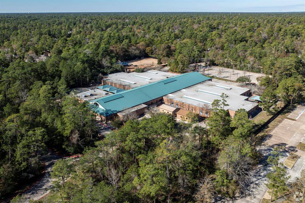 Walking distance to TOP Rated Powell elementary school