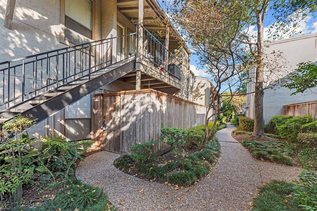 Beautifully landscaped community