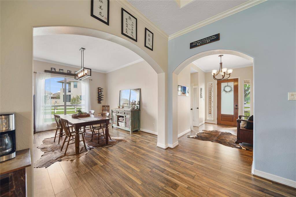 View of the formal dining entry area