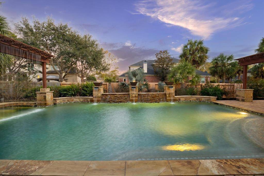 Spa like pool!