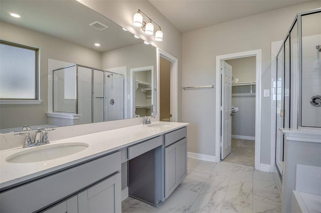 Note: Sample product photo. Actual exterior and interior selections may vary by homesite. Photo may be virtually staged