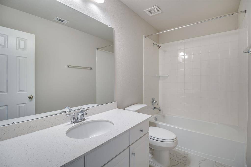 Note: Sample product photo. Actual exterior and interior selections may vary by homesite. Photo may be virtually staged