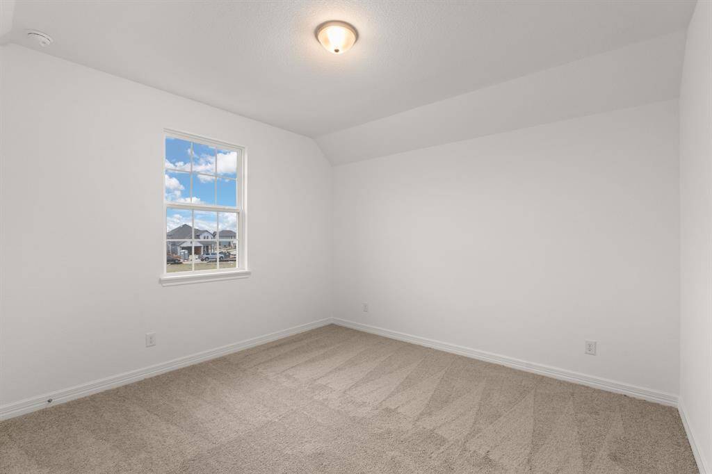 Note: Sample product photo. Actual exterior and interior selections may vary by homesite. Photo may be virtually staged