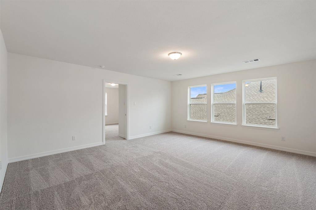 Note: Sample product photo. Actual exterior and interior selections may vary by homesite. Photo may be virtually staged