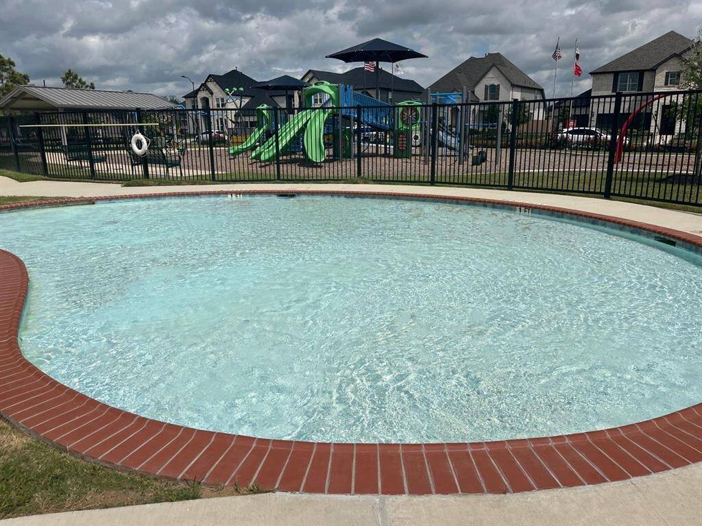 Let the kids cool off from the hot summer as they enjoy their own pool.