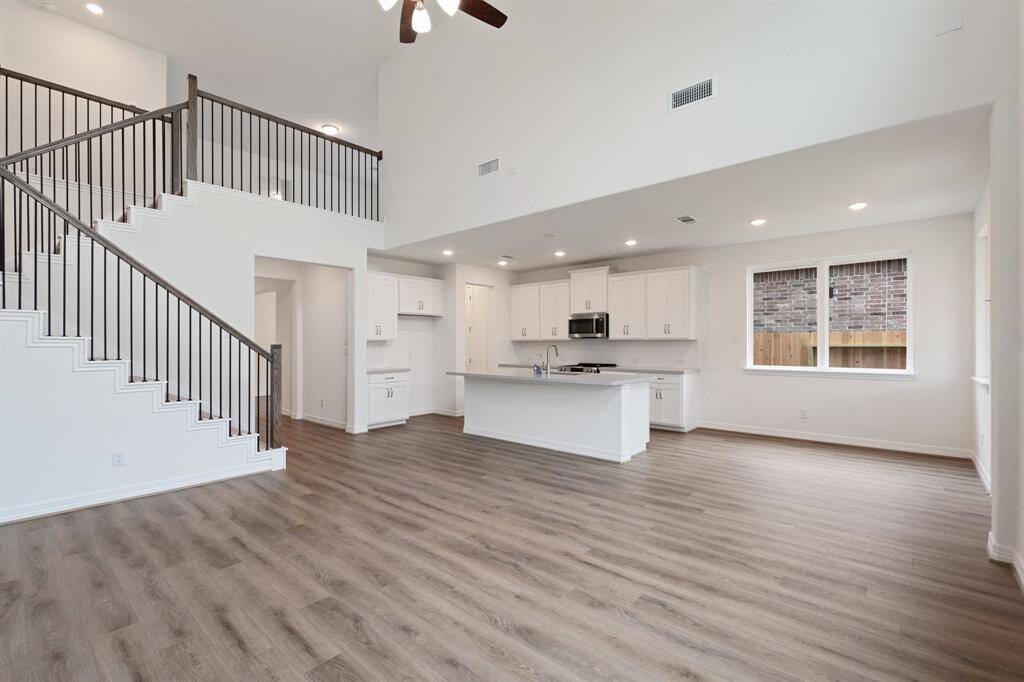 Note: Sample product photo. Actual exterior and interior selections may vary by homesite. Photo may be virtually staged