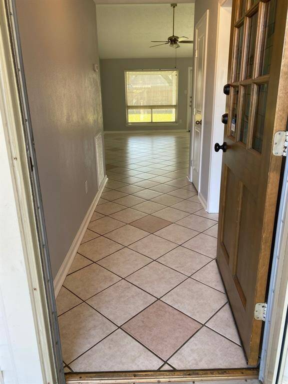 Entry to living room