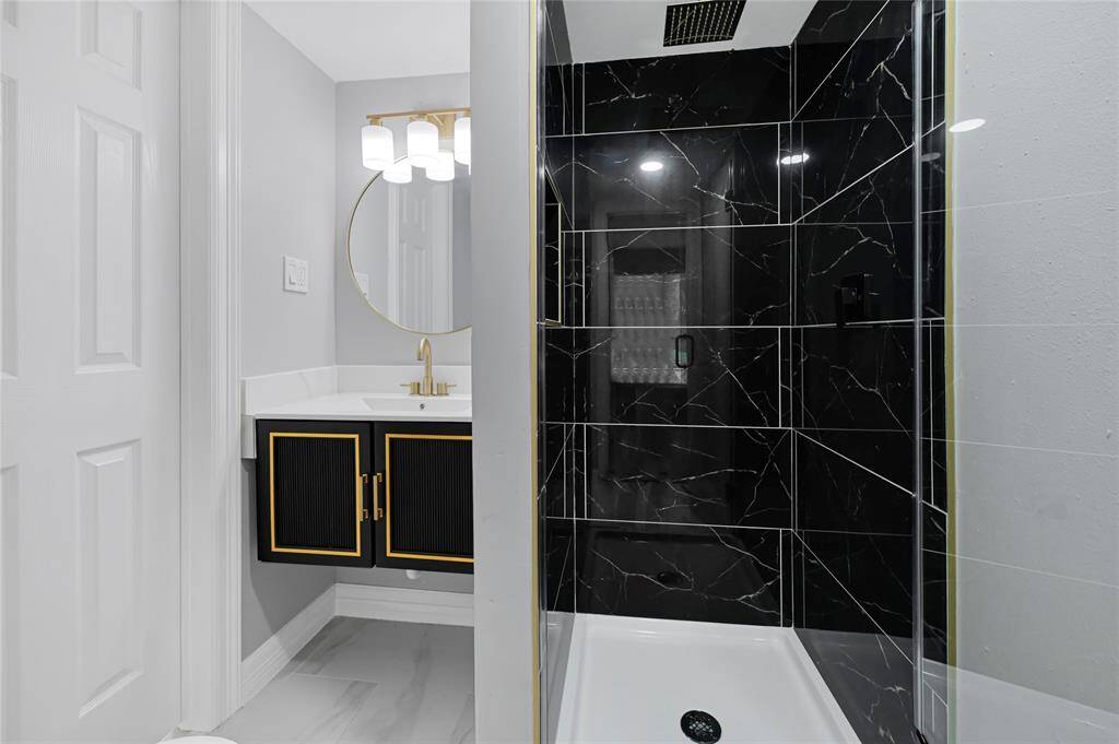 Bathroom dowstairs