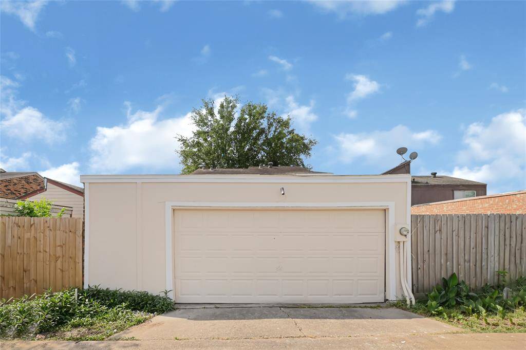 2-car garage