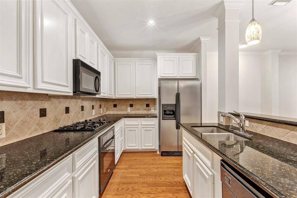 Welcome to the kitchen, where the culinary magic happens—perfect for creating delicious meals and lasting memories!