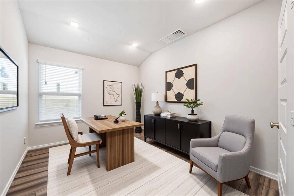 Home Office / Study Virtually Staged