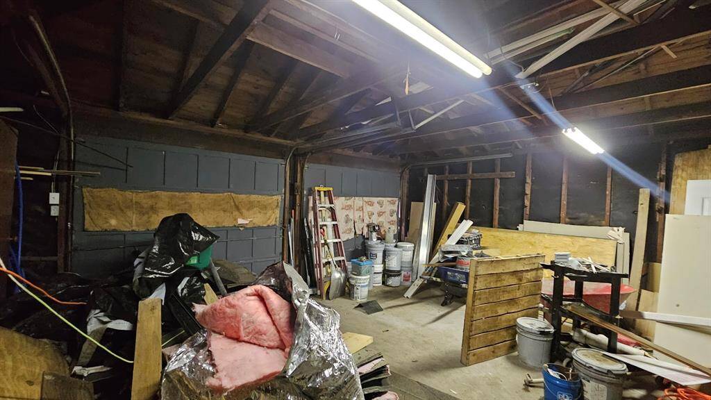 INSIDE THE DETACHED GARAGE