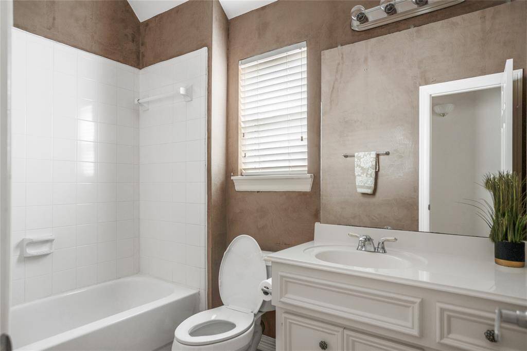 Upstairs bathroom