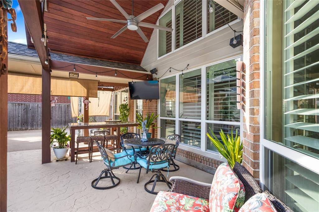 Sitting area under the covered back porch