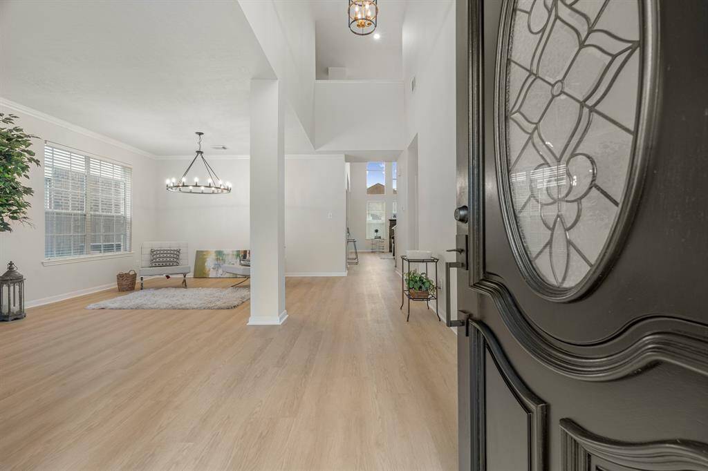 Beautiful entrance and large foyer