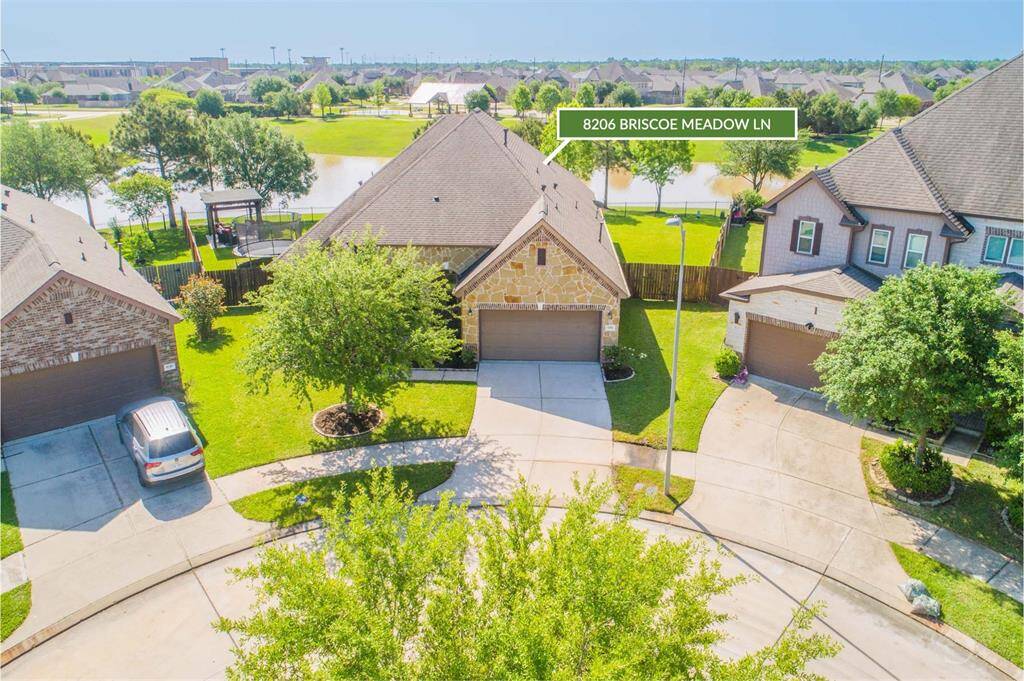 Beautiful one story home backing to water! This property boasts 2625 SF of livable, light filled space in Briscoe Falls, a quiet well-kept neighborhood.
