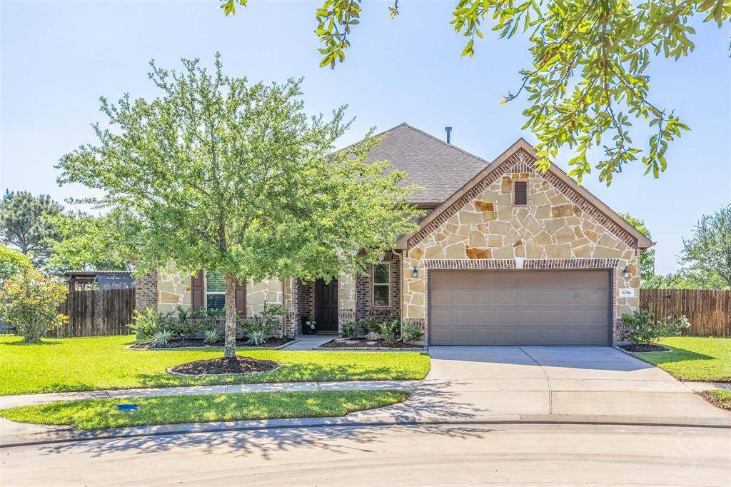 This pretty home is on an over-size lot- almost 11,000SF! The house boasts 4 bedrooms, 3 full bathrooms and is in pristine condition. Pride of ownership really shows here.