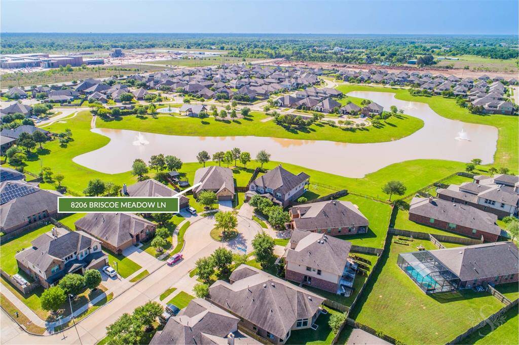 Located on a cul de sac, the home is quiet and private. It is zoned to Lamar CISD schools and in August,2025, a new elementary, middle and high school will open across from the community entrance!