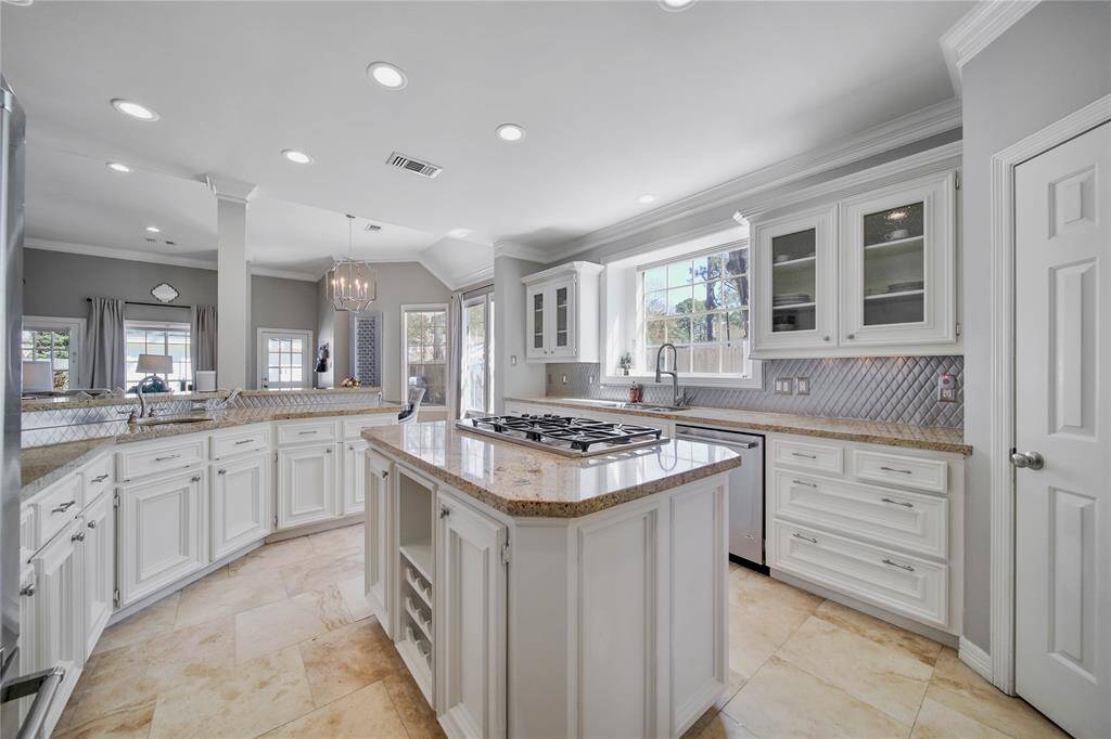 View of kitchen :4.