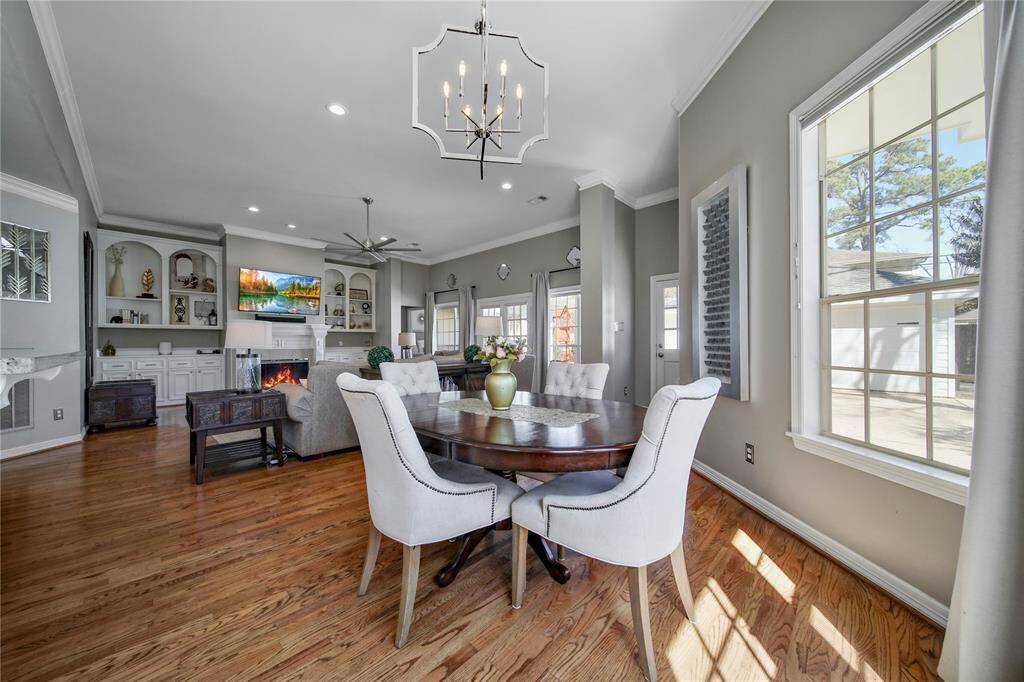 View of breakfast nook.