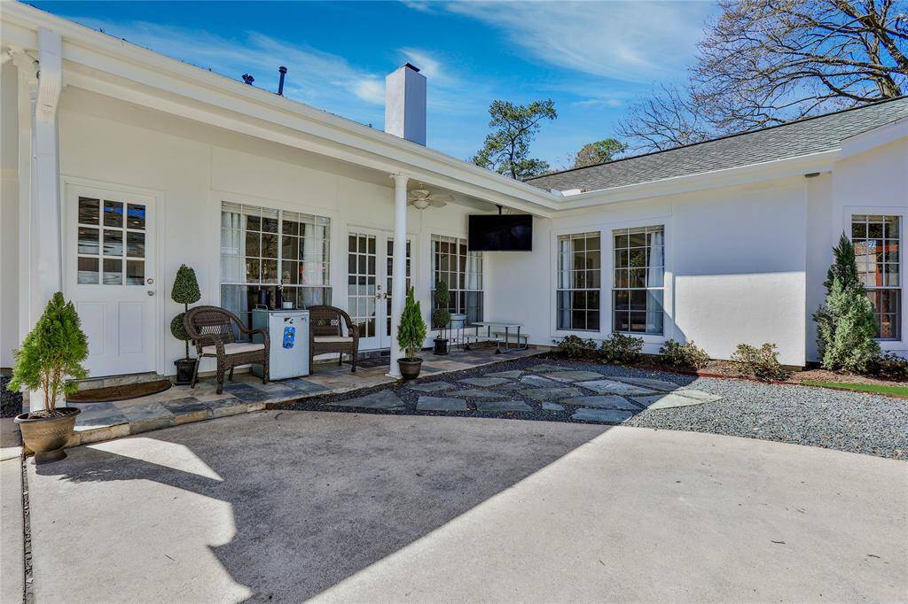 View of back porch.