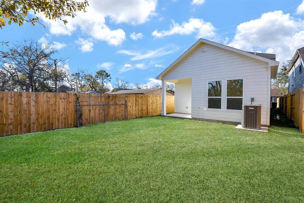 Last but not least, this spacious two-car garage features an ample storage potential. A perfect addition for convenience, security, and organization.