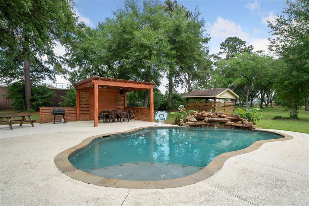 Pool is amazing