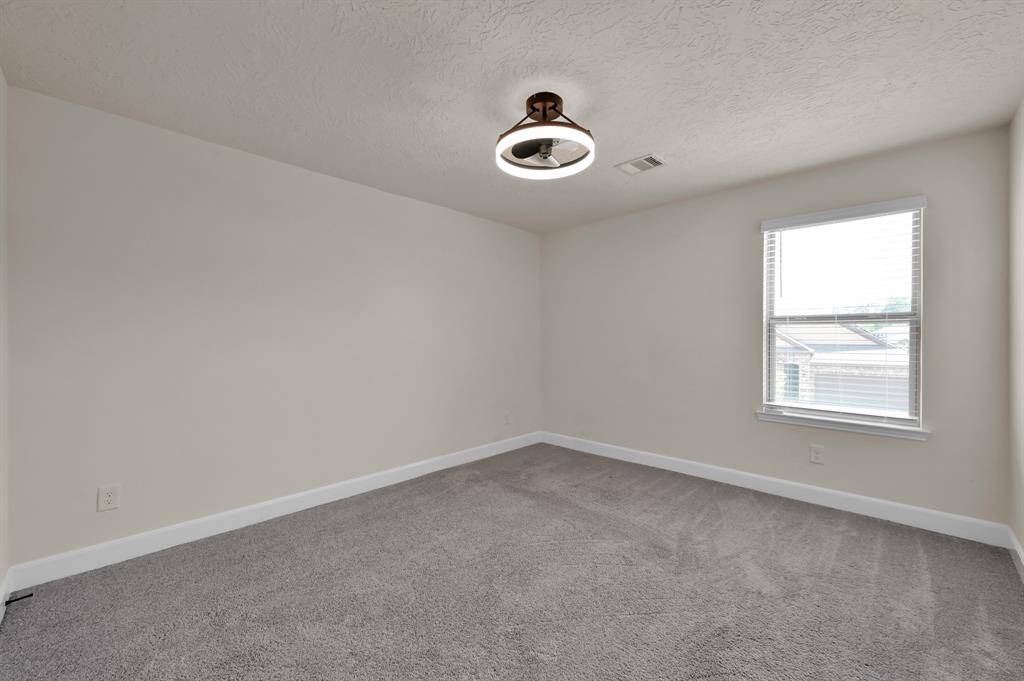 Secondary bedroom