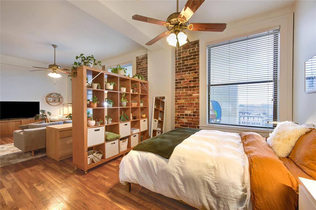 Expansive viewsPlush bedding Serene ambiance Perfect for relaxation