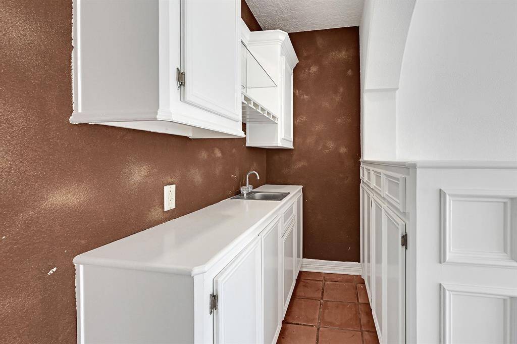 Wet Bar