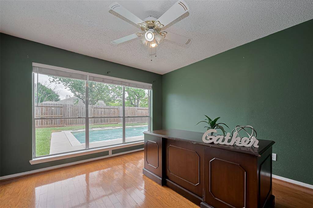 Whether you’re working from home, hosting guests, or enjoying family time, this layout with a great view of the pool is designed to easily adapt to your needs.