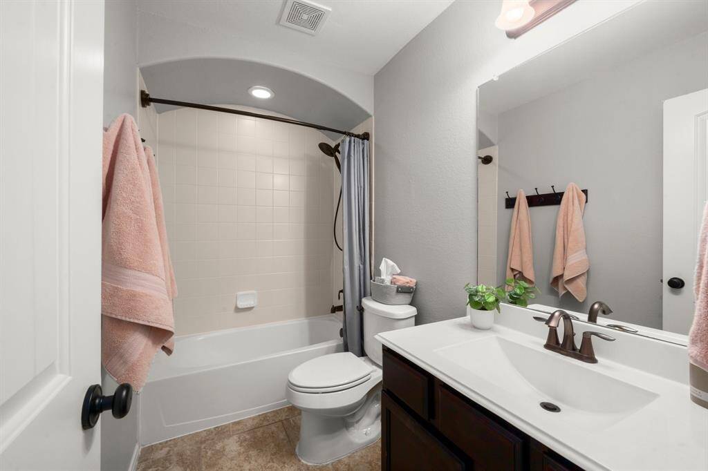 Second Upstairs Bath