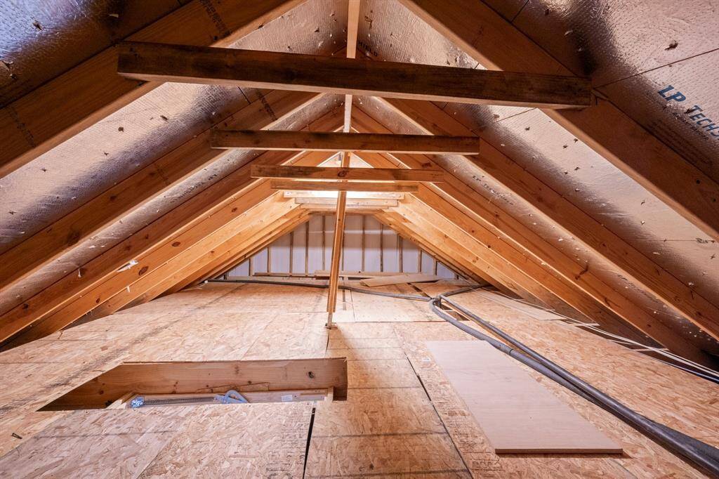 "Texas Basement" in Garage for plenty of extra storage