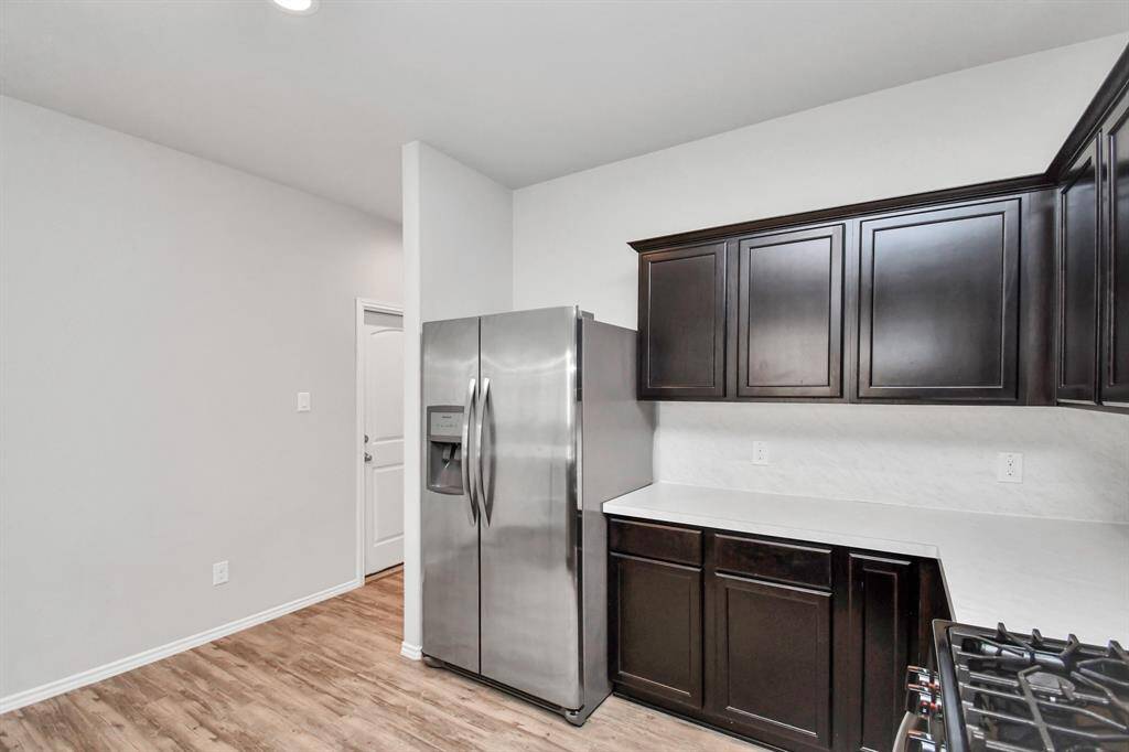 Photos displayed may be of similar unites or floor plans featuring the same finishes.