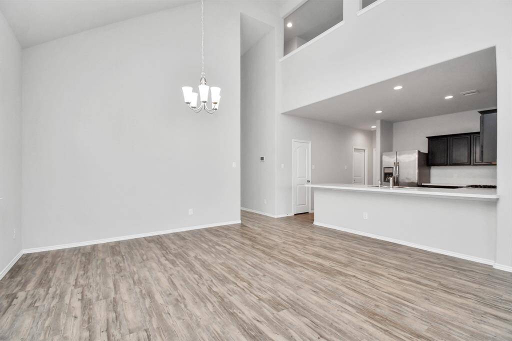 Photos displayed may be of similar unites or floor plans featuring the same finishes.