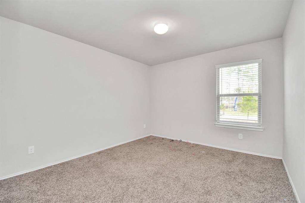 Photos displayed may be of similar unites or floor plans featuring the same finishes.