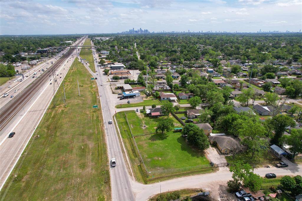 Access to Hardy Tollway and Beltway 8
