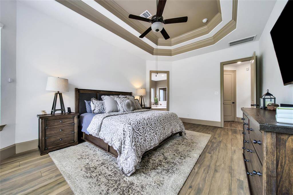 Lovely oversized primary suite